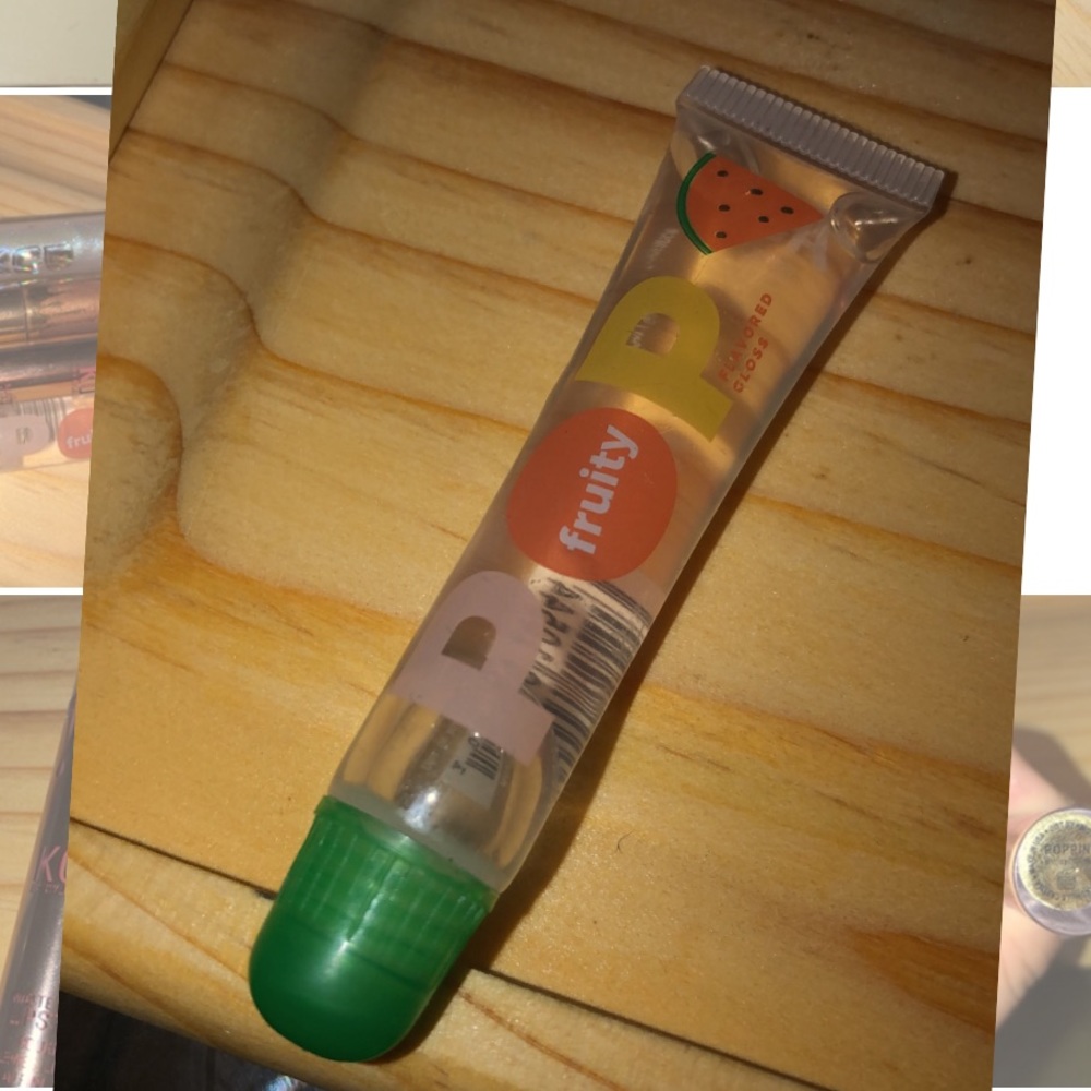 Lipgloss/lipstick bundle - Picture 3 of 3